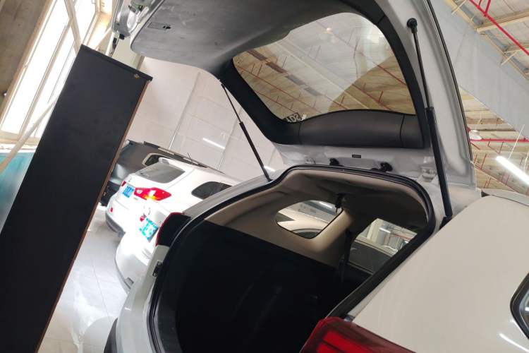 Used Mitsubishi Outlander 2018 2.0L Two-Wheel Drive Glory Edition 5 Seats