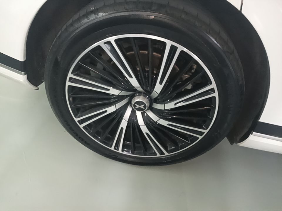 XPeng G9 2025 725 with Ultra-Long Range Max — снимка 11
