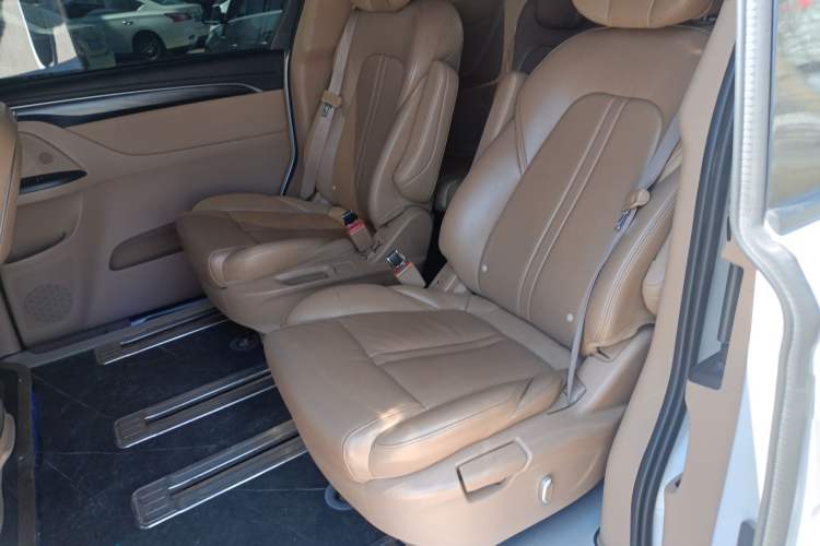 Used Buick GL8 2020 ES Land Cruiser 653T Luxury Edition
