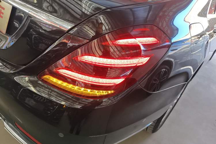 Used Mercedes-Benz S-Class 2017 S 320 L Business Model
