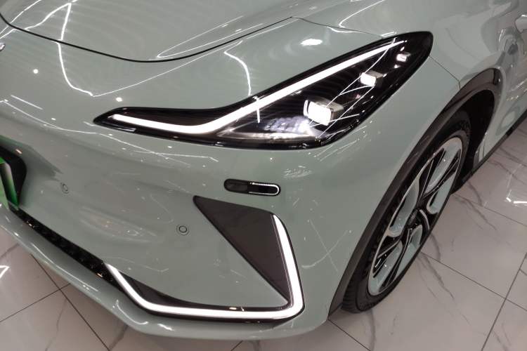 Used IM LS7 2023 90 kWh Elite Rear-Drive Version