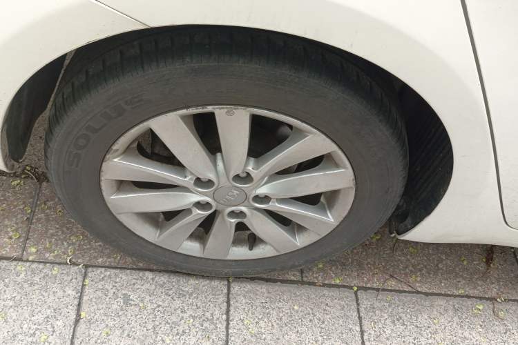 Used Kia K3 2015 1.6L Automatic GLS