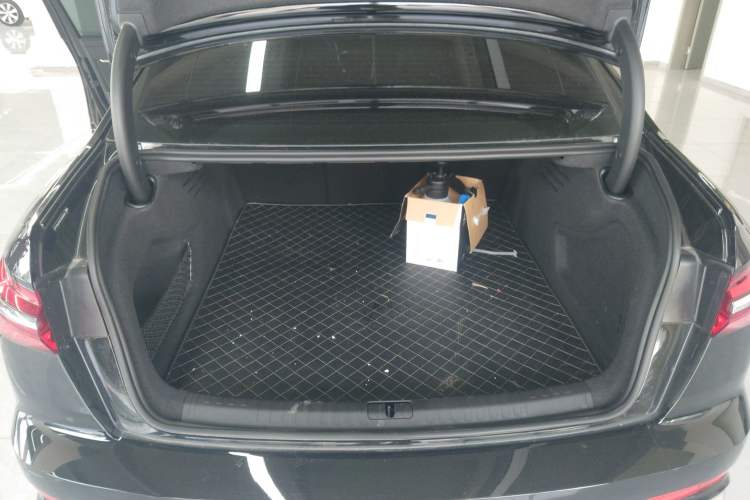 Used Audi A6L 2025 Revised 45 TFSI Prestige Dynamic Edition
