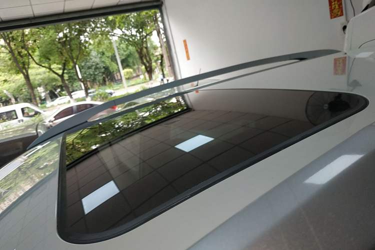 Used GAC Trumpchi GS3 2019 235T Automatic Elite Edition Roof