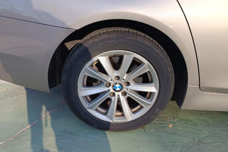 Used BMW 5 Series 2017 520Li Elegant Edition
