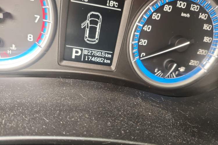 Used Suzuki S-Cross 2015 1.4T Automatic Two-Wheel Drive Prestige Model
