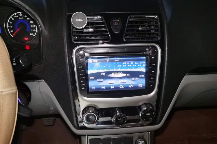 Used Geely Auto Classic Emgrand 2013 Sedan 1.5L Manual Entry-Level Model