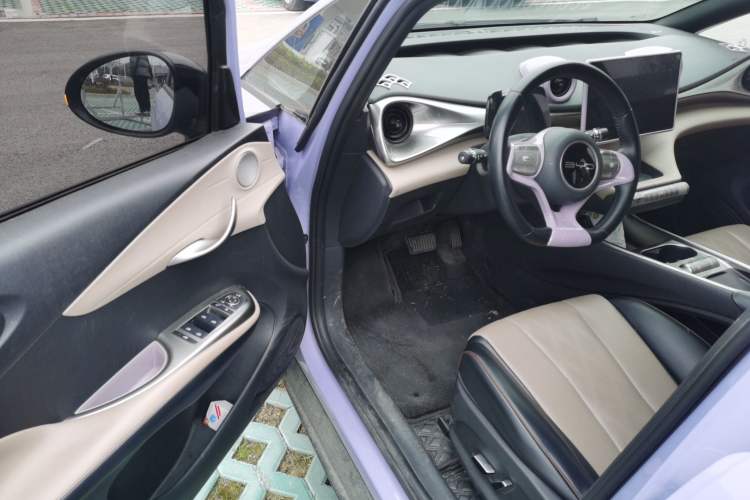 Used BYD Dolphin 2023 420 km Free Version
