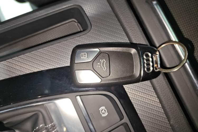 Used Audi Q5L 2022 Updated 45T Luxury Dynamic Version
