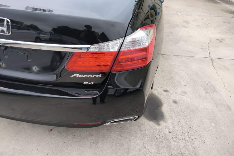 Used Honda Accord 2014 2.4L EX Luxury Edition Right Rear Taillight