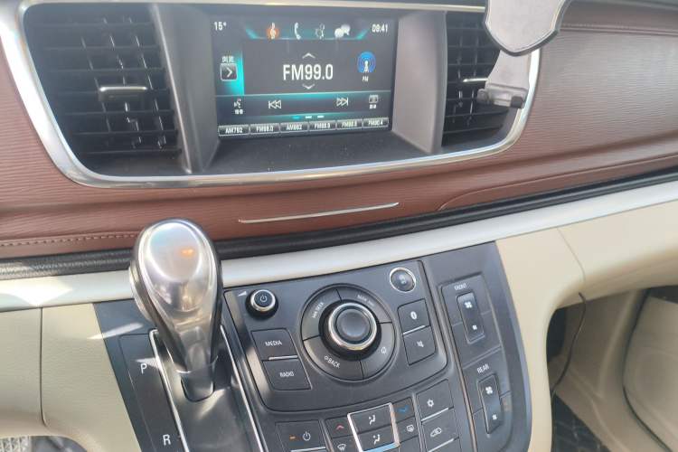 Used Buick GL8 2018 28T Luxury Model China VI Standard