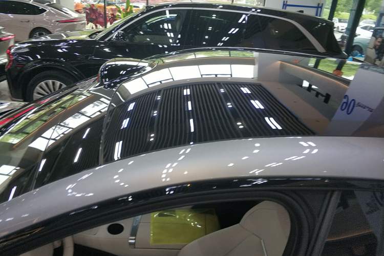 Used Xiaomi Auto YU7 2025 Ultra-Long Range Rear-Wheel Drive Version Roof