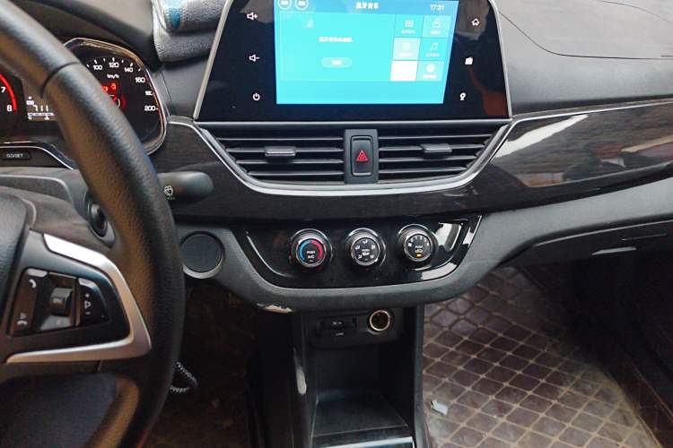 Used Baojun 310 2016 1.2L Manual Luxury Model
