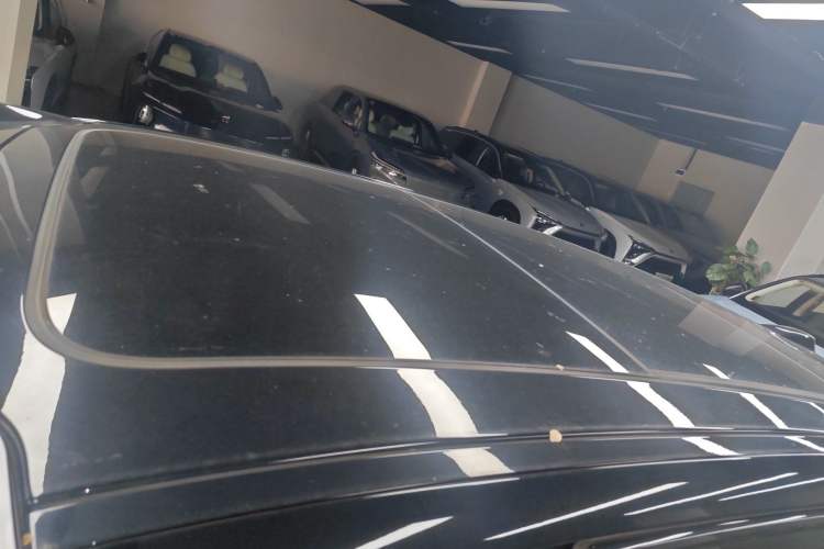 Used Nio ES8 2024 100kWh Signature Edition Roof