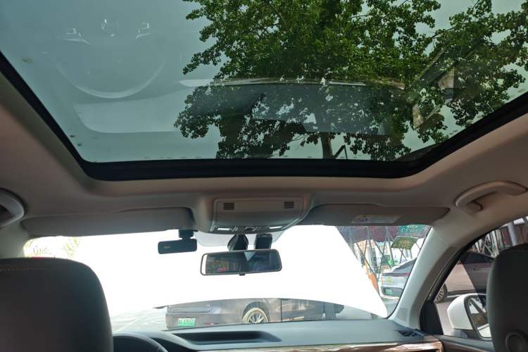 Used Volkswagen Tharu 2020 280TSI Two-Wheel Drive Luxury Plus Version China VI Standard Headliner