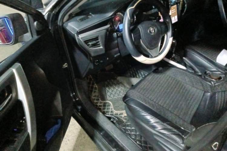 Used Toyota Corolla 2017 1.2T CVT GL Driver Seat