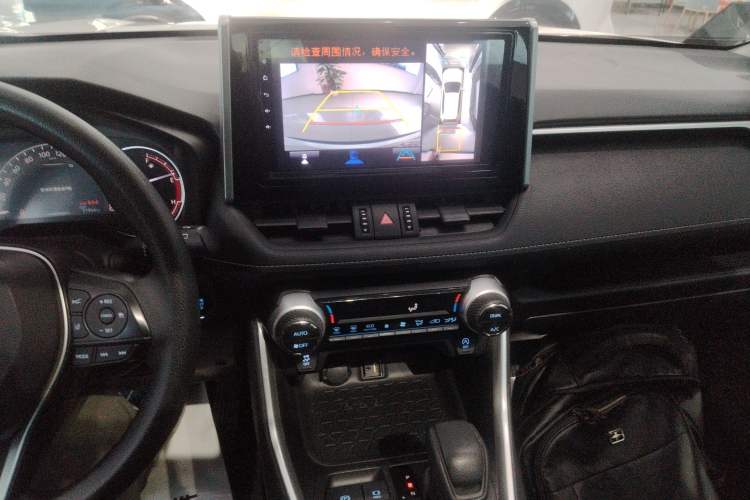 Used Toyota RAV4 2020 2.0L CVT Two-Wheel Drive Fashion Edition