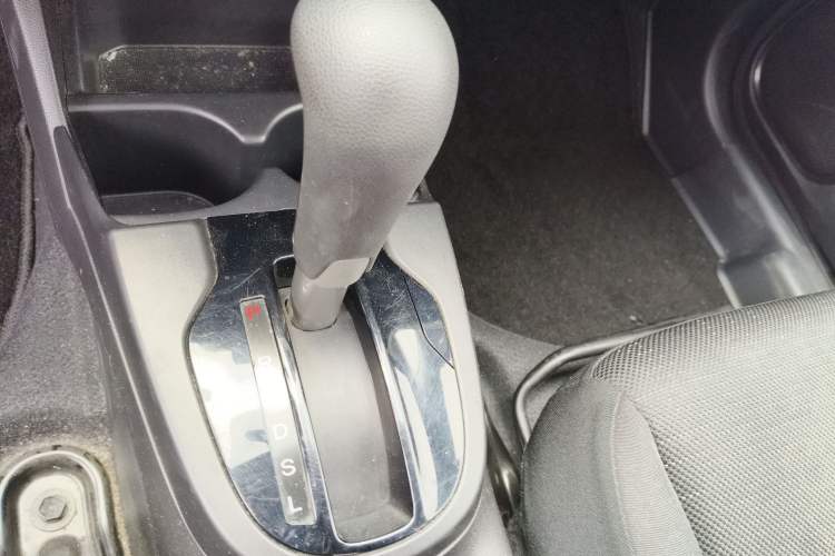 Used Honda Fit 2014 1.5L LX CVT Comfort Model Gear Lever