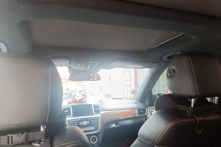 Used Mercedes-Benz M-Class 2014 ML 400 4MATIC Luxury Model