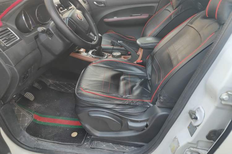 Used FORTHING Joyear X5 2013 1.6L Manual Luxury Model