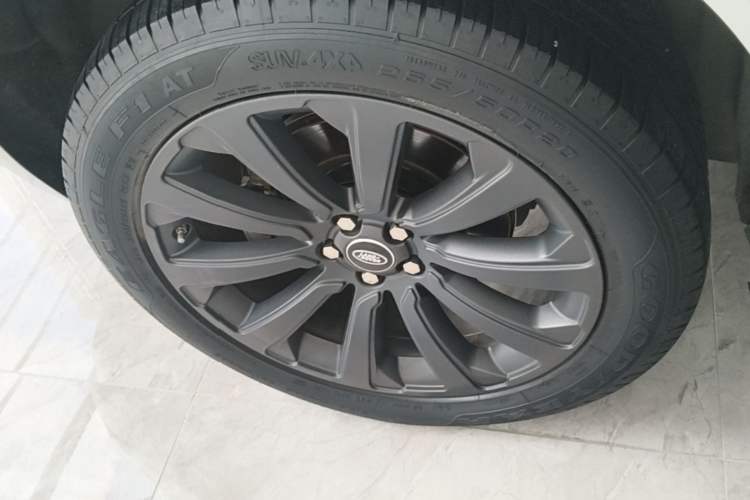 Used Land Rover Range Velar 2017 P380 R-DYNAMIC SE
