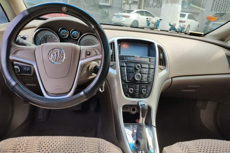 Used Buick GT 2014 XT 1.6L Automatic Fashion Edition

