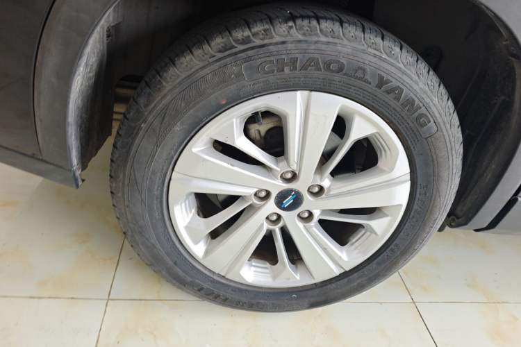 Used CHANGAN OSHAN X7 2020 1.5T Automatic Elite Edition Right Rear Wheel Hub