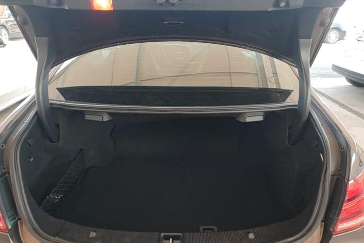 Used Mercedes-Benz E-Class 2014 E 200 Coupe
