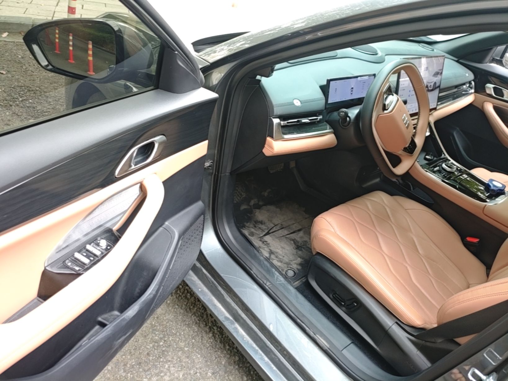 Geely Galaxy A7 2025 Model EM-i 150km Exploration+ Edition — снимка 18