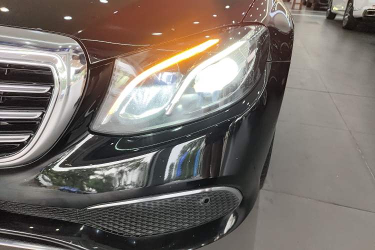 Used Mercedes-Benz E-Class 2018 E 300 L Stylish Model
