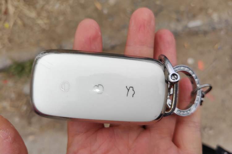 Used Geely Galaxy E8 2024 665 km Range Rear-Drive Starship Long-Range Version
