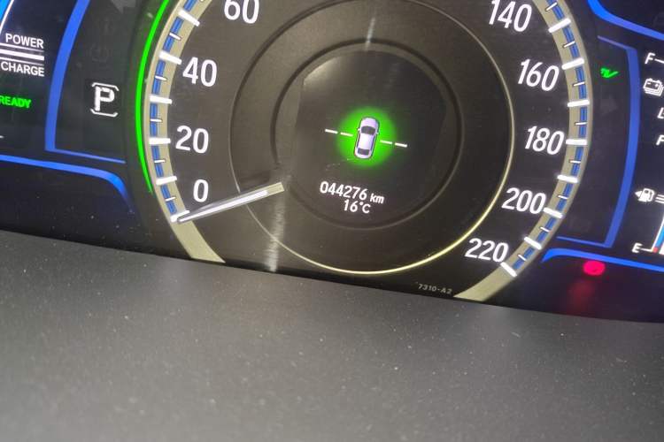 Used Honda Accord 2016 Hybrid 2.0L Sharp Edition Odometer Close Up