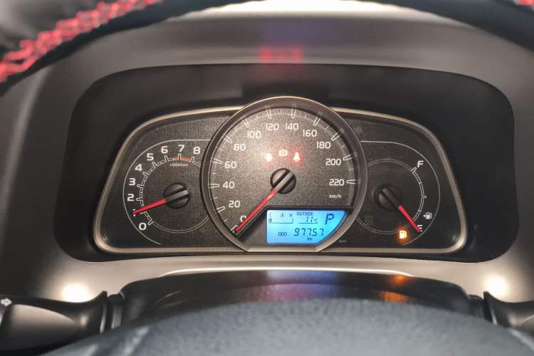 Used Toyota RAV4 2016 2.0L CVT Two-Wheel Drive Comfort Edition China V Standard Instrument Cluster