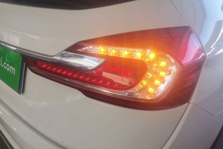 Used Baojun 310W 2017 1.5L Manual Fashion Model China V Right Rear Taillight