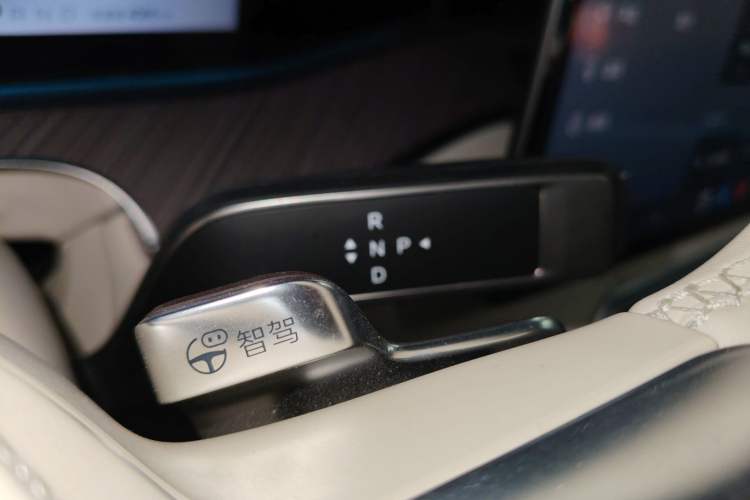 Used Denza N9 2025 Flagship Model