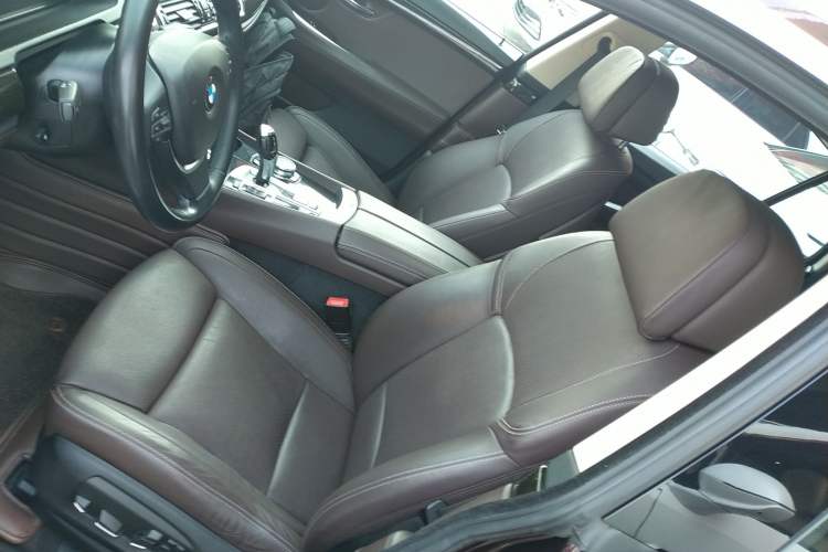 Used BMW 5 Series GT 2015 528i Luxury Edition
