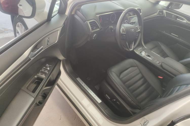 Used Ford Mondeo 2018 EcoBoost 200 Stylish Model