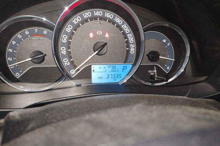 Used Toyota Levin 2014 1.6G CVT Elite Edition Odometer Close Up