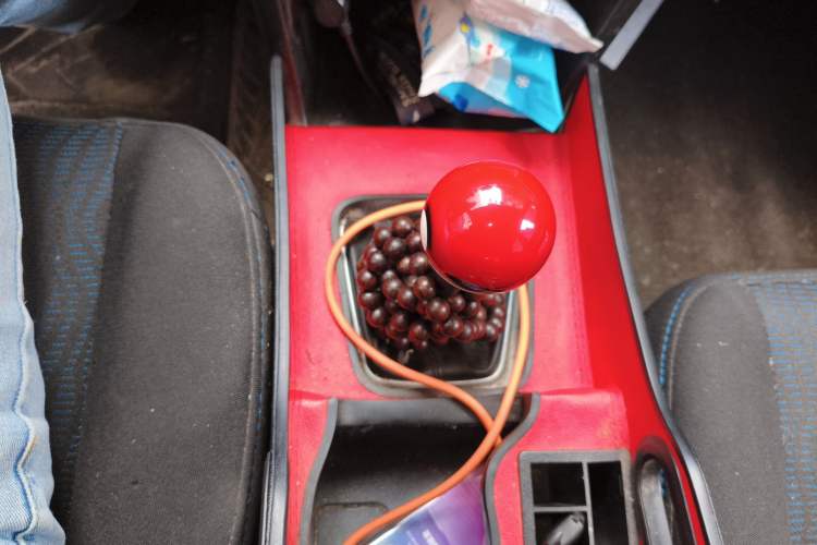 Used CHANGAN KAICHENG Ounuo S 2014 1.5L Base Version Gear Lever