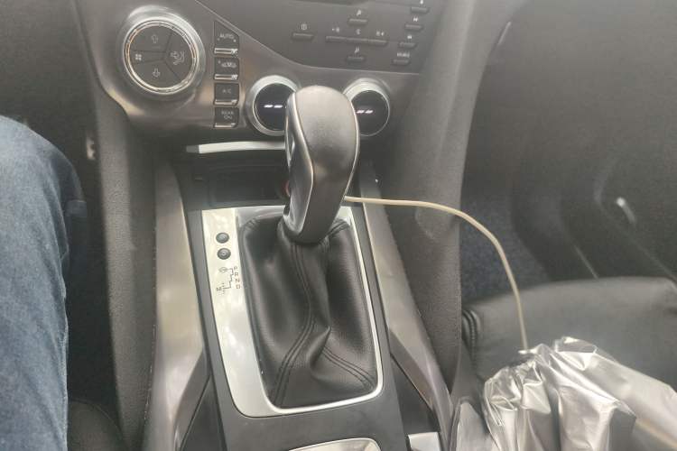 Used DS 5 2013 1.6T Elegant Edition THP200