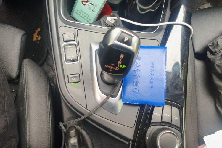 Used BMW 3 Series 2017 318i Fashion Model
