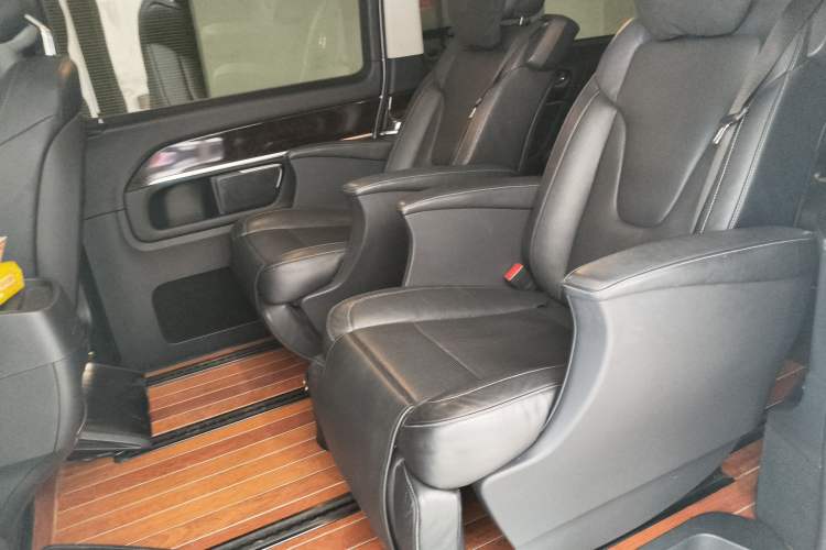 Used Mercedes-Benz V-Class 2017 V 260 L Prestige Extended Edition