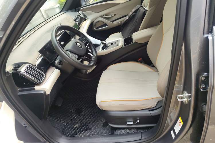 Used BYD Song Pro New Energy 2023 Champion Edition DM-i 71KM Leading Model Left Front Seat