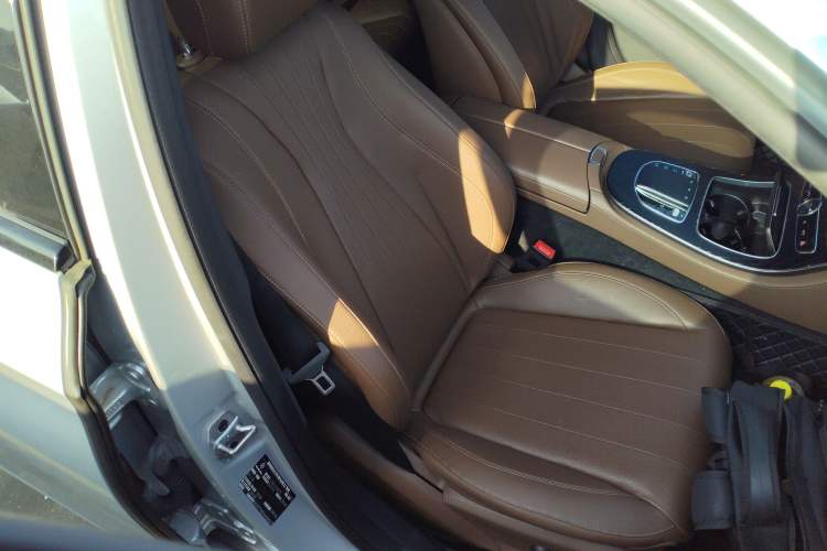 Used Mercedes-Benz E-Class (Import) 2019 E 260 Sport Edition