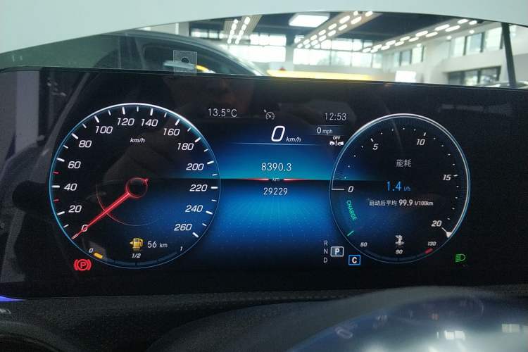 Used Mercedes-Benz A-Class 2022 Revised Version A 200 L Sport Sedan Fashionable Style