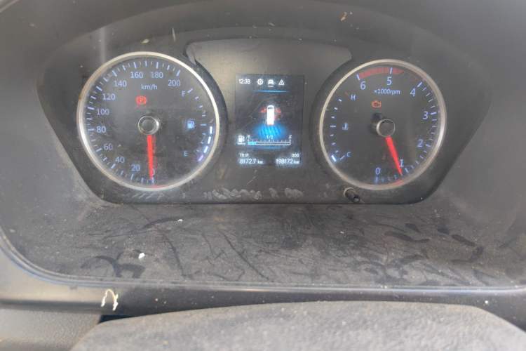 Used Foton Toano 2022 2.8T Manual Jixiang Van Long Wheelbase Ultra-High Roof Rear Dual Tires 3-Seater F2.8NS6B177L
