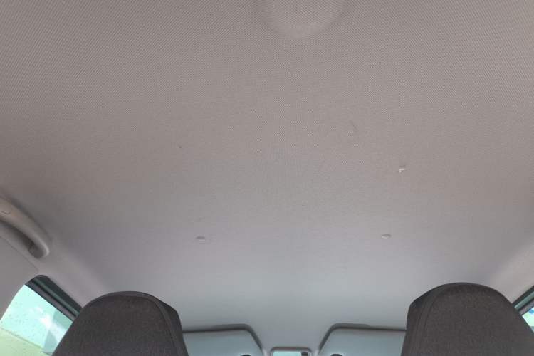 Used Wuling Hongguang MINIEV 2022 Macaron Premium Model – Lithium Iron Phosphate Headliner