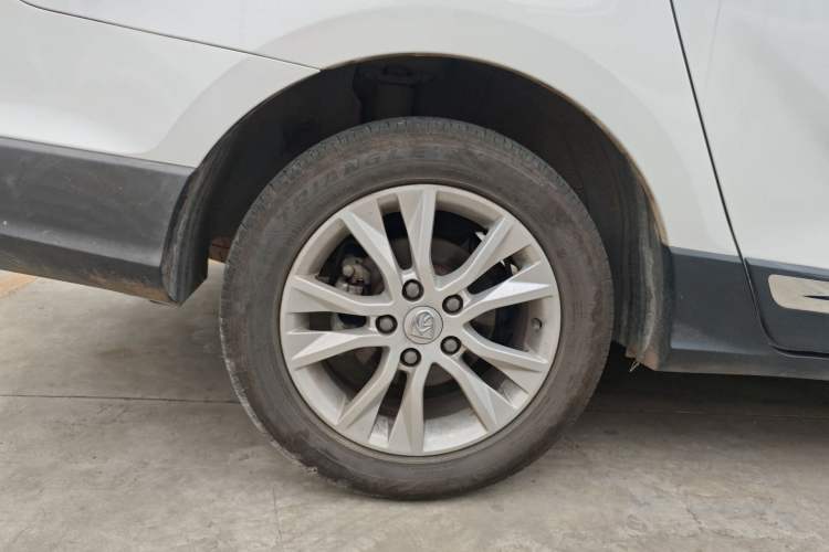 Used Baojun 730 2016 1.5T Manual Comfort Version 7 Seats