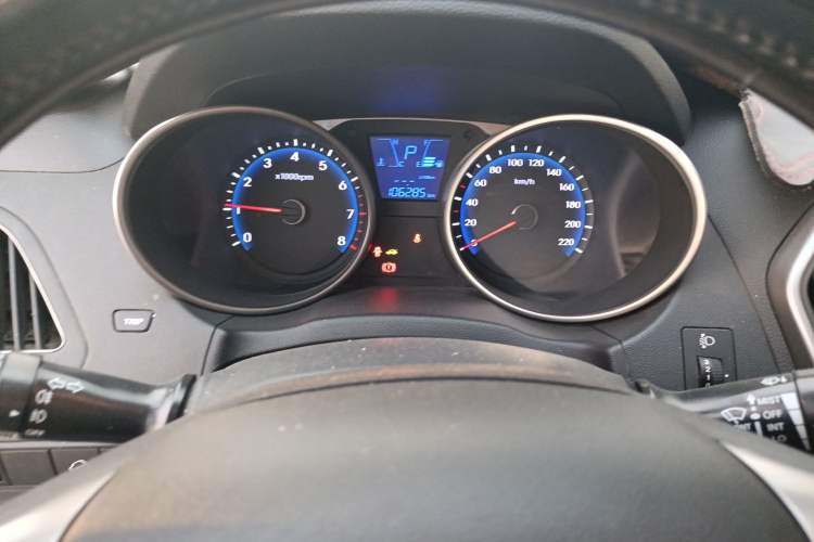 Used Hyundai ix35 2015 2.0L Automatic 2WD Smart Version China V Standard
