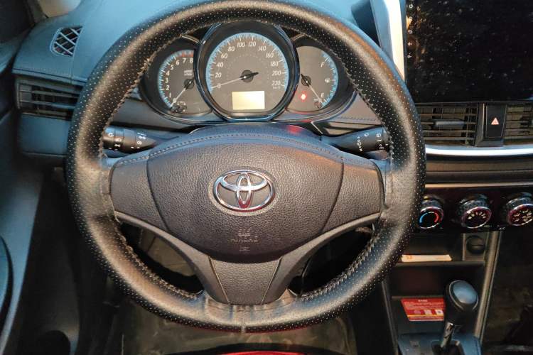 Used Toyota YARiS L Zhi Xuan 2017 1.5E CVT Enhanced Performance Edition Steering Wheel